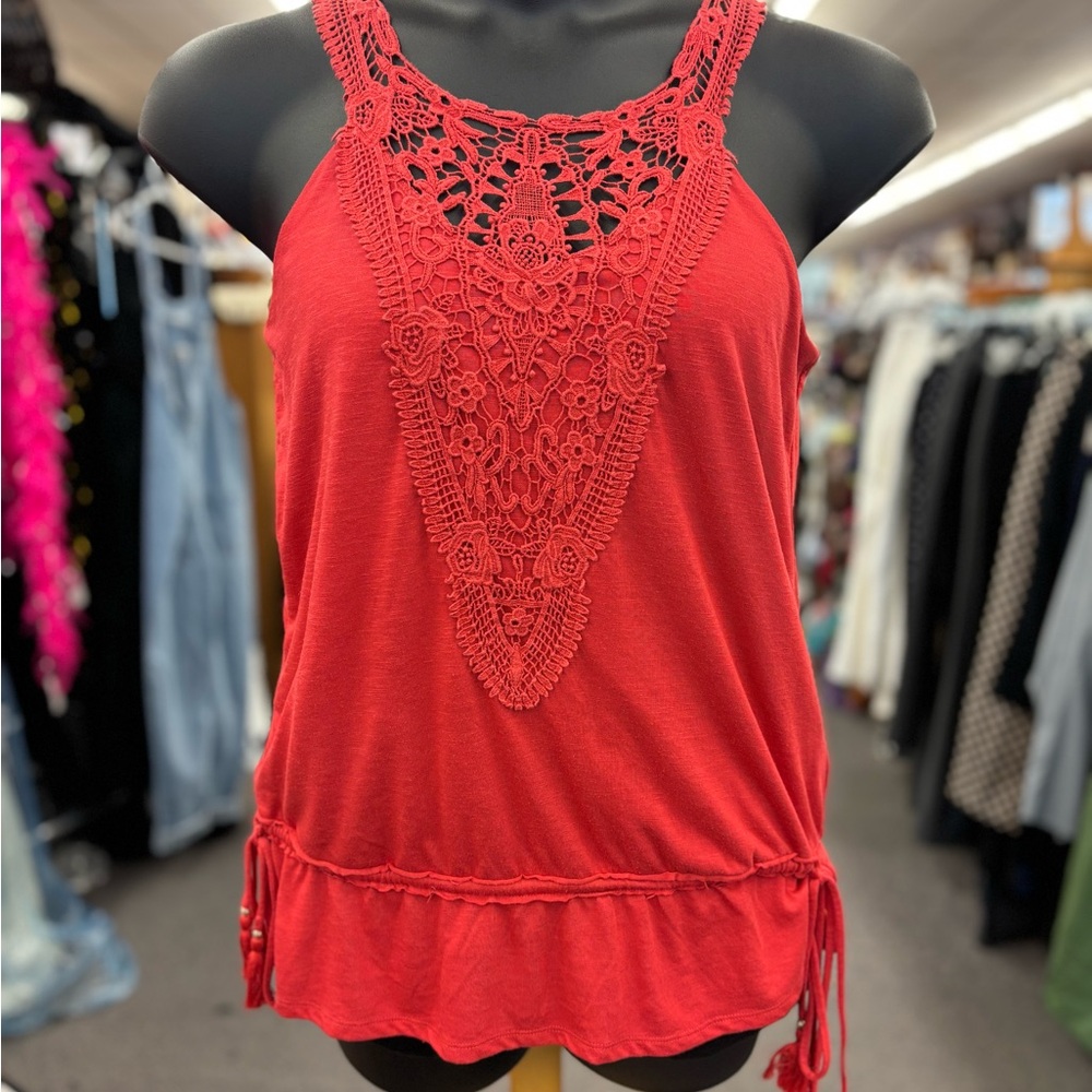 🛍️White House Black Market Ladies Med Red Tank Blouse